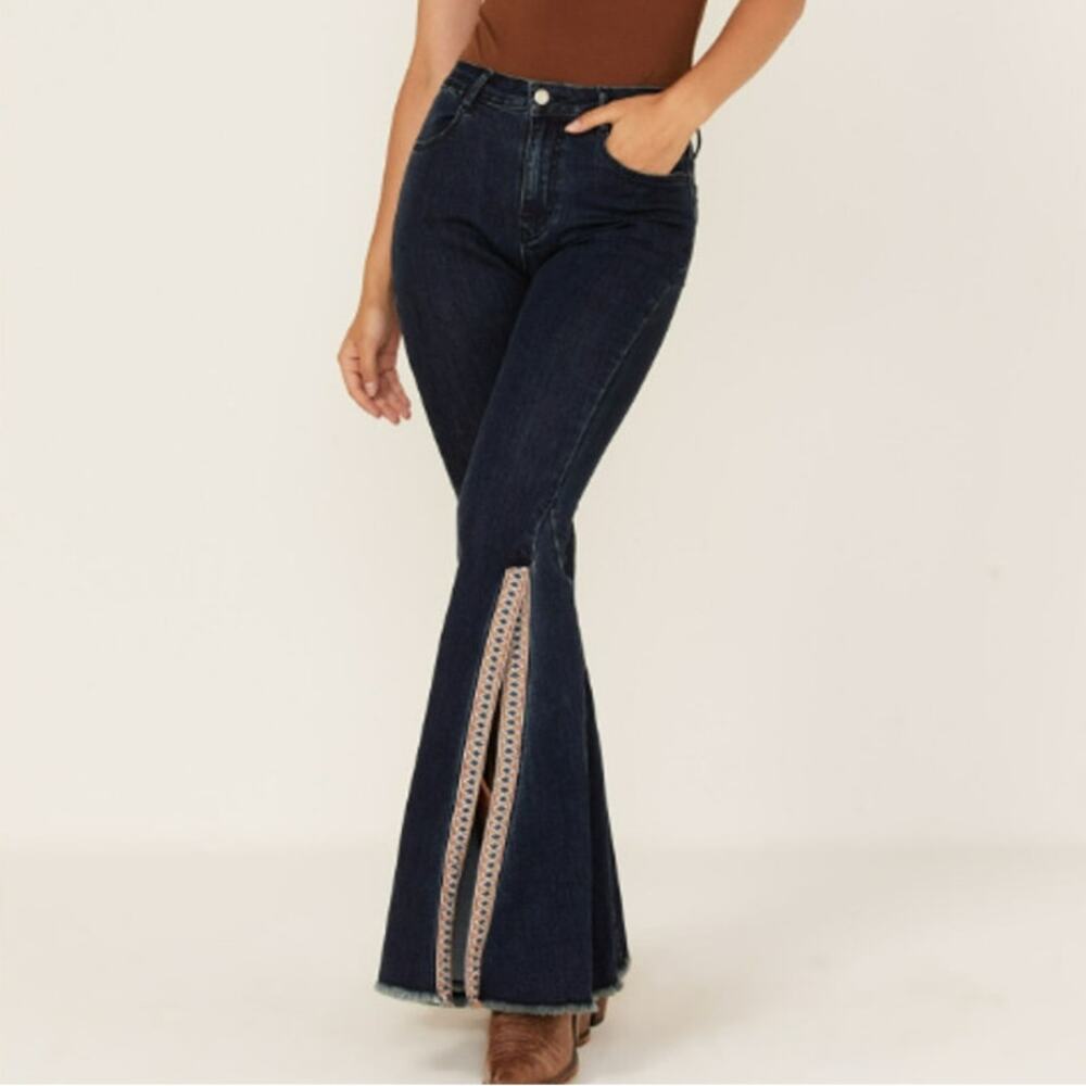 Saints  Hearts Womens Dark Wash High Rise Embroidered Slit Flare Jeans Small